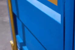 Design Aktenschrank GLOBETROTTER 180cm blau Eisen Container Upcycling Industrial