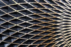 Design Sideboard ILLUSION 180cm schwarz Mangoholz Massivholz mit 3D Schnitzereien gold Eisen Metallgestell