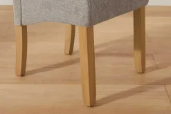 Design Stuhl CASA taupe Strukturstoff Massivholzbeine mit Zierknöpfen und Nackenrolle