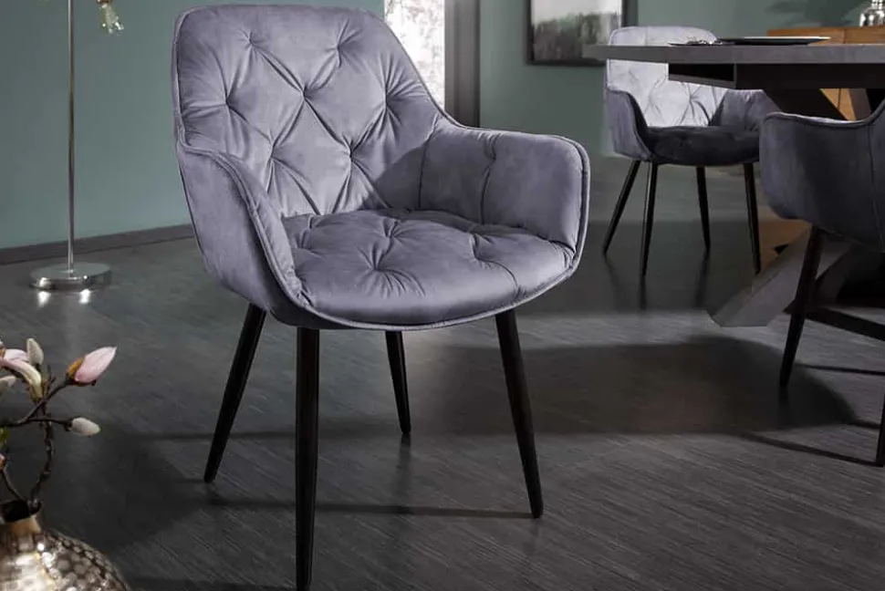 Design Stuhl MILANO grau Samt mit Armlehne Ziersteppung gepolstert schwarze Metallbeine