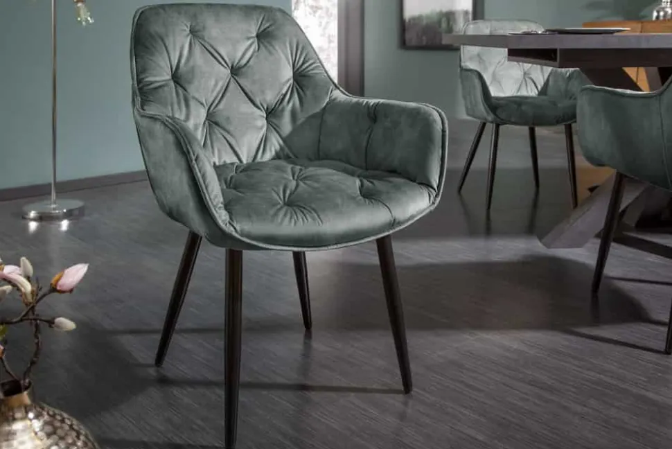 Design Stuhl MILANO grün Samt mit Armlehne Ziersteppung gepolstert schwarze Metallbeine