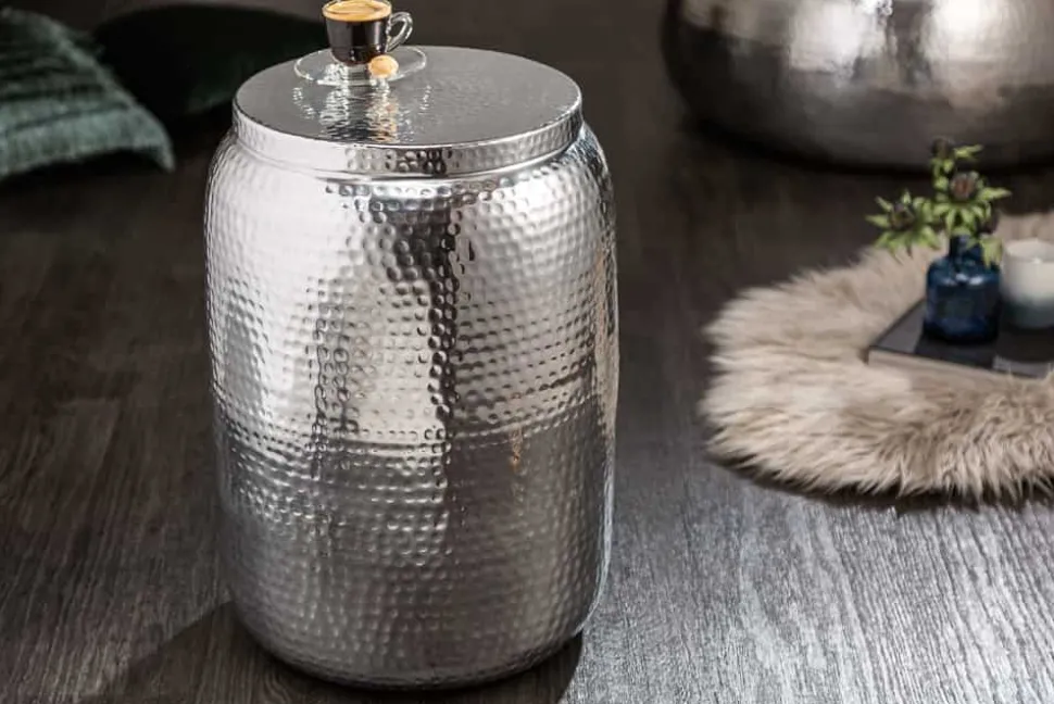 Handgefertigter Beistelltisch ORIENT STORAGE 50cm silber Hammerschlag Design mit Stauraum rund