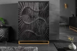Massiver Barschrank SCORPION 141cm schwarz Mangoholz mit 3D Schnitzereien