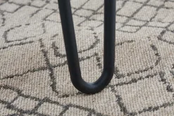 Massivholz Esstisch SCORPION 180cm braun Akazie schwarze Metallbeine Hairpin Legs Retro