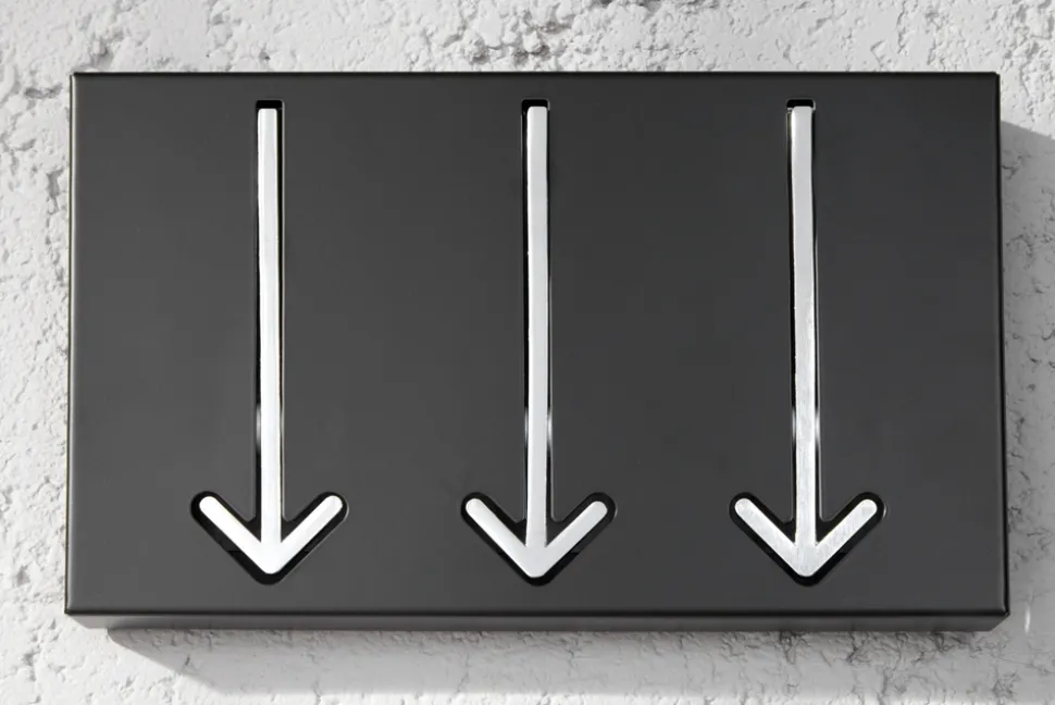 Moderne Design Wandgarderobe ARROW 30cm schwarz mit 3 Haken