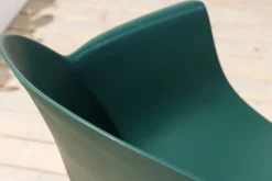 Nachhaltiger Design Stuhl UPCYCLING ME grün 75% Ocean Plastik Indoor Outdoor