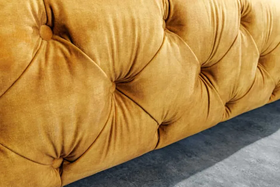 Queensize Doppelbett PARIS 160x200cm senfgelb Samt Chesterfield Design