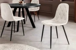 Stilvoller Stuhl GLAMM champagner beige Chenille Cremona mit Rauten-Steppung schwarz Metall